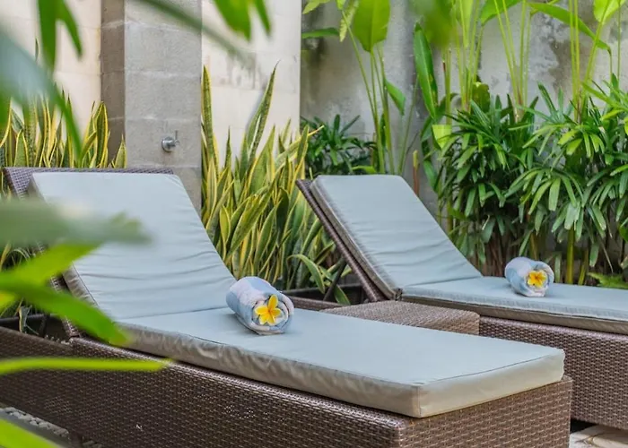 Villa Bali Blue Ii - Two-bedroom Tropical Garden Pool Walking Distance From