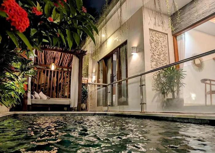Bali Blue Ii - Two-bedroom Tropical Garden Pool Walking Distance From * Seminyak (Bali)