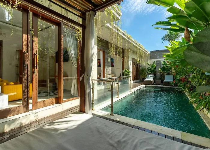 Bali Blue Ii - Two-bedroom Tropical Garden Pool Walking Distance From * Seminyak (Bali)