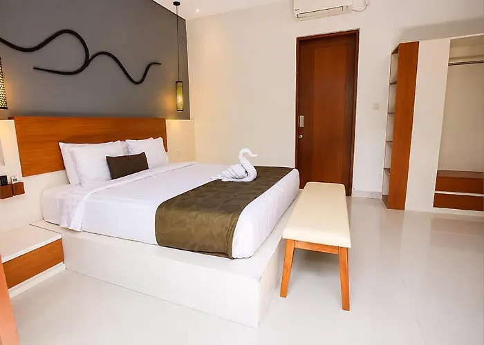 Bali Blue Ii - Two-bedroom Tropical Garden Pool Walking Distance From Villa Seminyak (Bali)