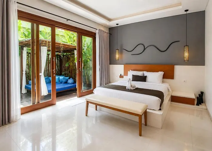 Villa Bali Blue Ii - Two-bedroom Tropical Garden Pool Walking Distance From